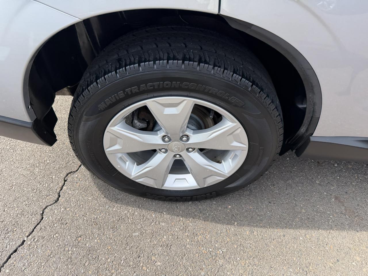 Subaru Forester 4dr CVT 2.5i Limited PZEV 2015