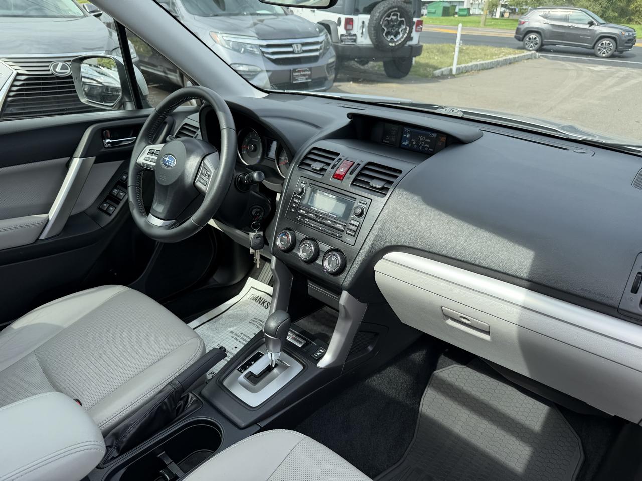 Subaru Forester 4dr CVT 2.5i Limited PZEV 2015