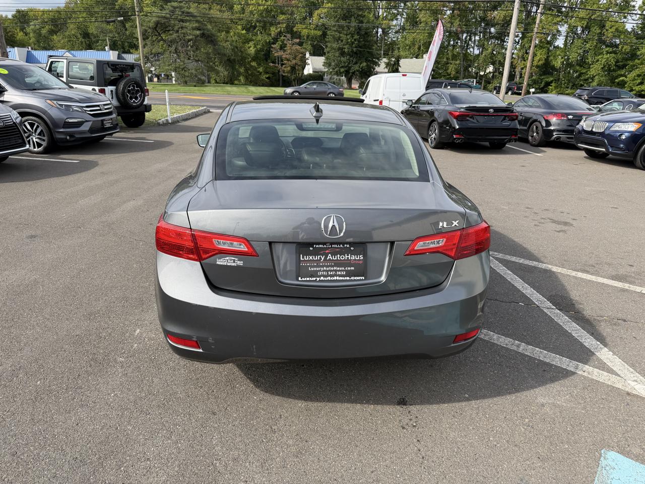 Acura ILX 4dr Sdn 2.0L 2014