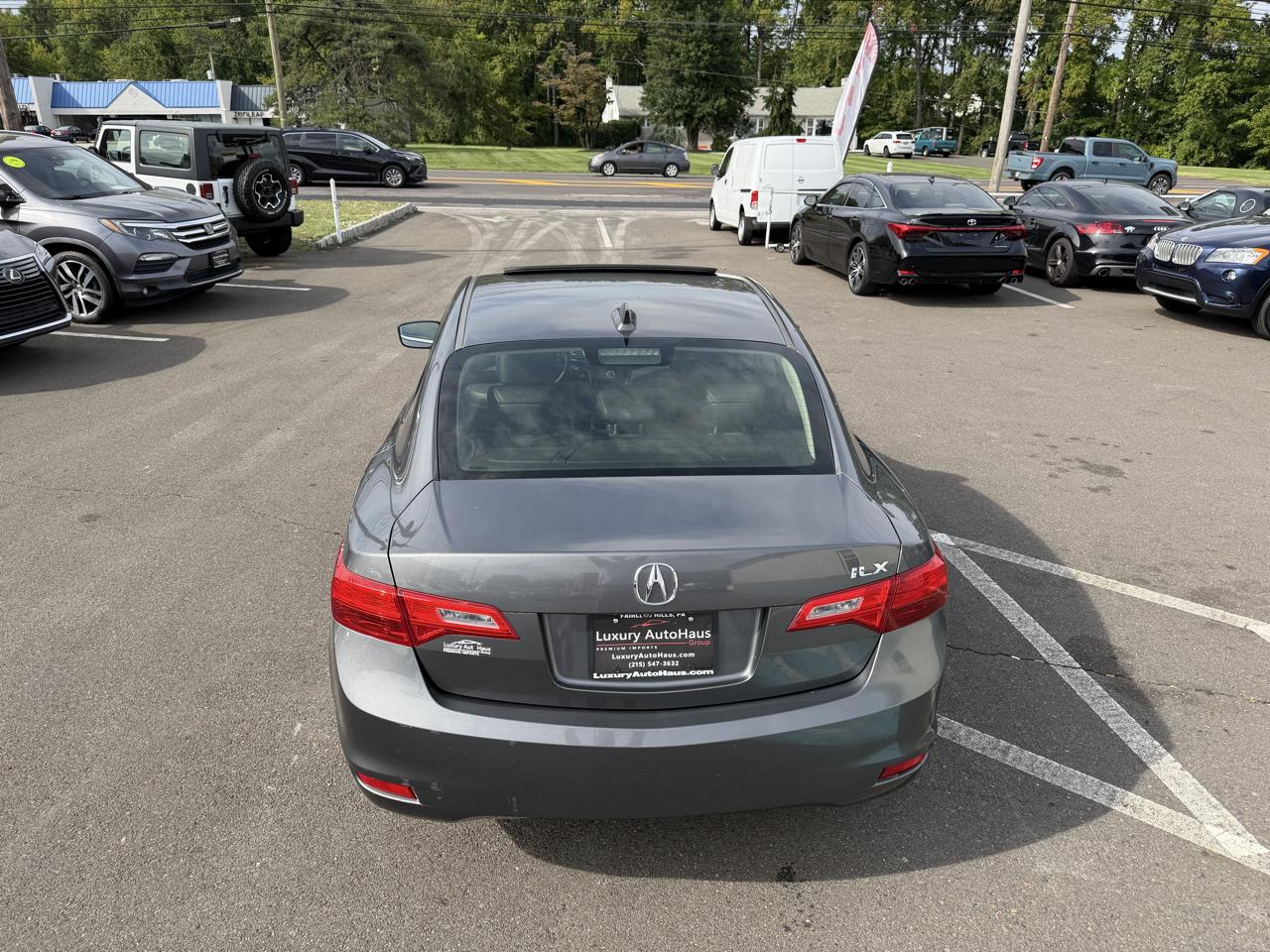 Acura ILX 4dr Sdn 2.0L 2014