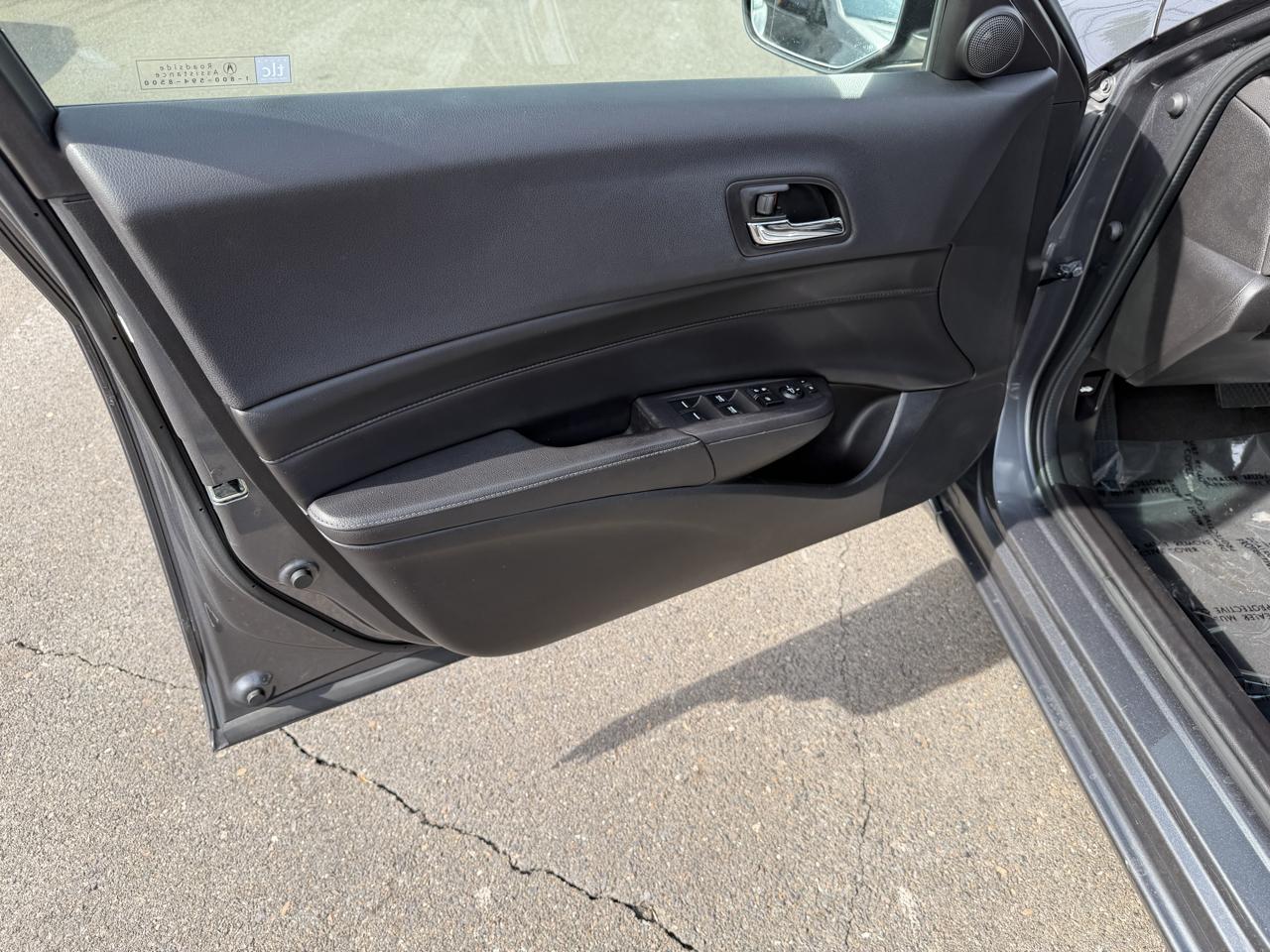 Acura ILX 4dr Sdn 2.0L 2014