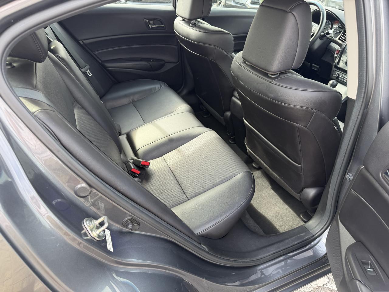 Acura ILX 4dr Sdn 2.0L 2014