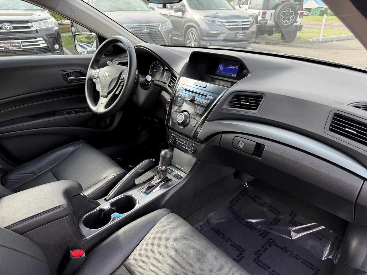 Acura ILX 4dr Sdn 2.0L 2014