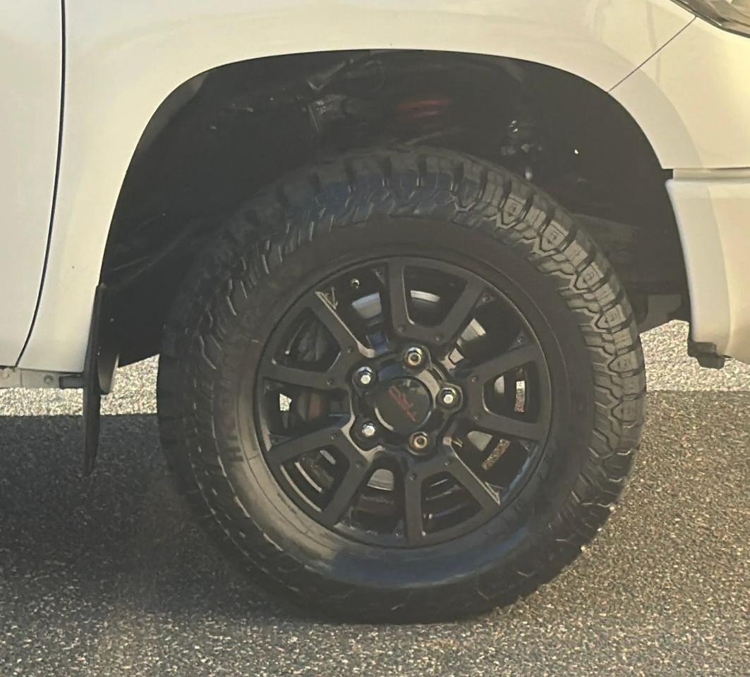 Toyota Tundra 4WD Truck CrewMax 5.7L V8 6-Spd AT TRD Pro (Natl) 2015