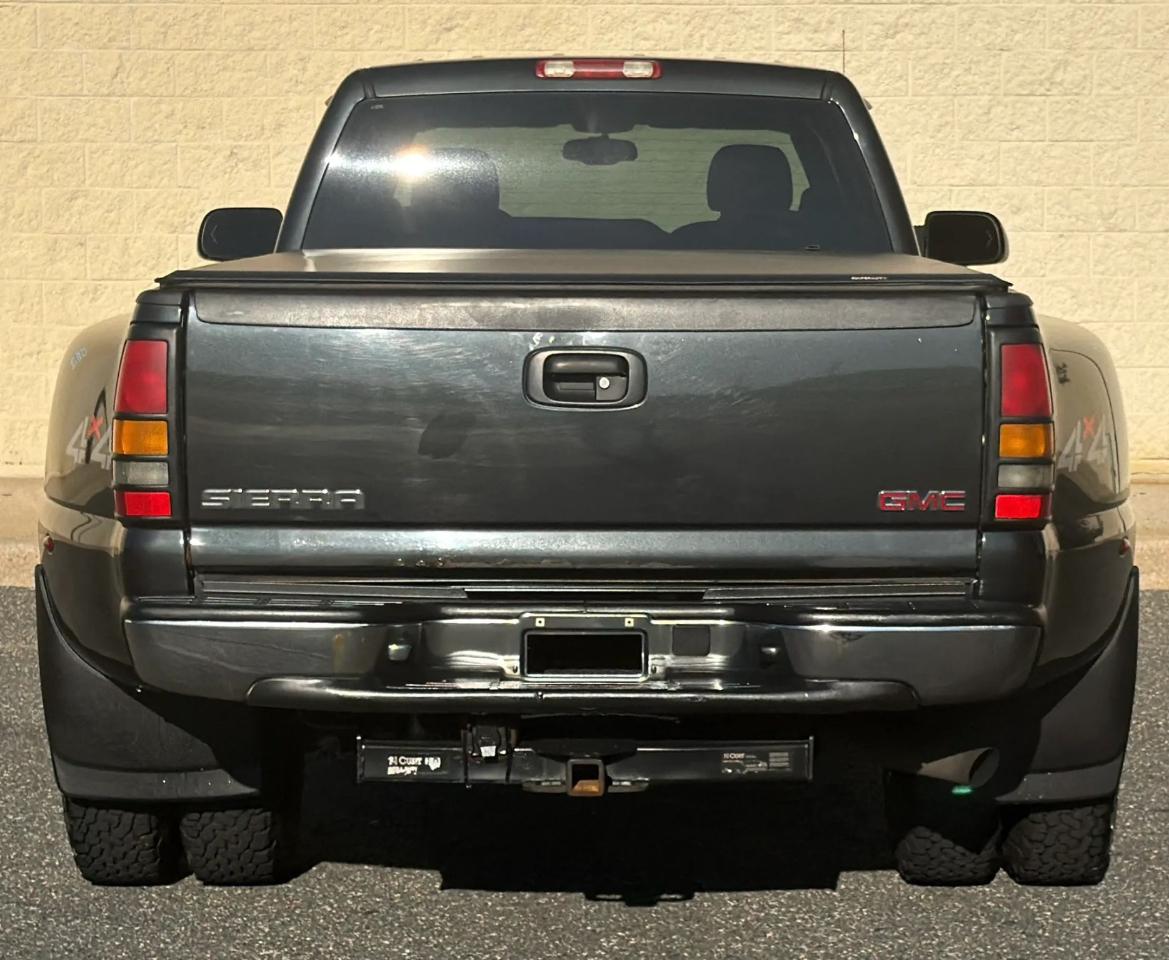 GMC Sierra 3500 Crew Cab 167" WB 4WD DRW SLE 2005