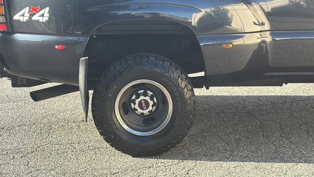 GMC Sierra 3500 Crew Cab 167" WB 4WD DRW SLE 2005