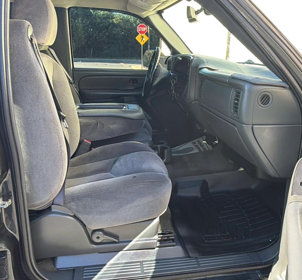 GMC Sierra 3500 Crew Cab 167" WB 4WD DRW SLE 2005
