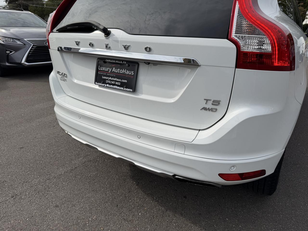 Volvo XC60 2015.5 AWD 4dr T5 2015