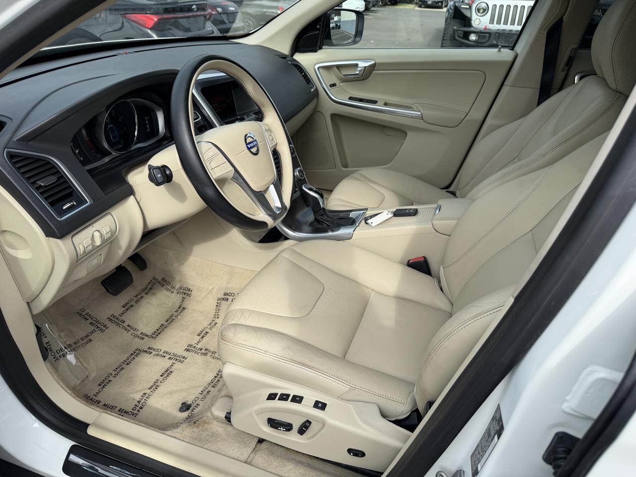 Volvo XC60 2015.5 AWD 4dr T5 2015