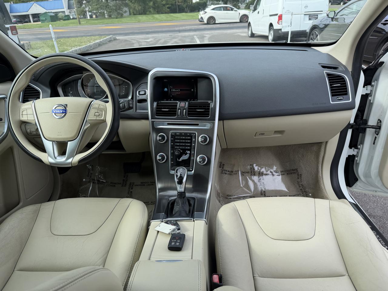 Volvo XC60 2015.5 AWD 4dr T5 2015
