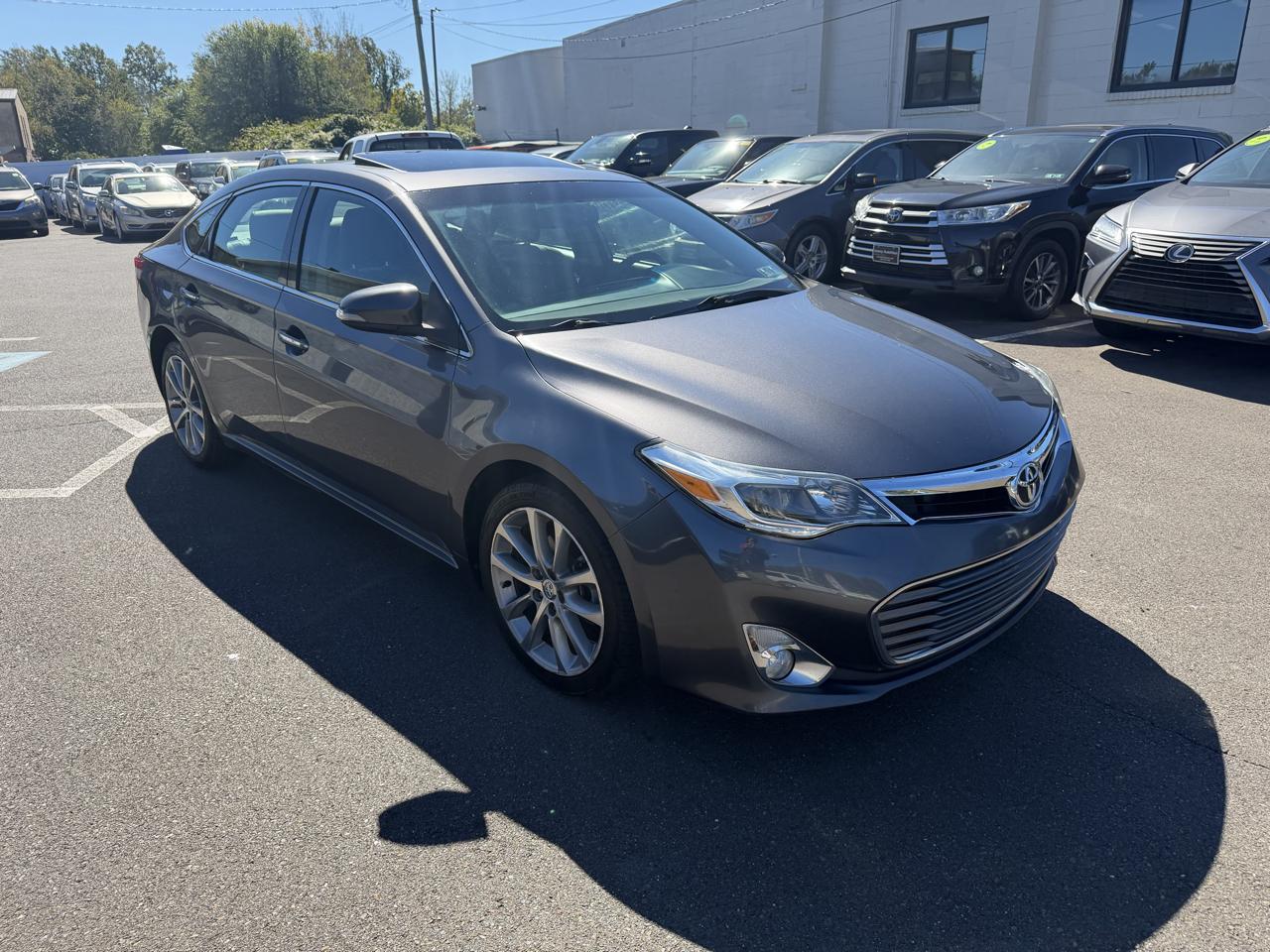 Toyota Avalon 4dr Sdn XLE Premium (Natl) 2014