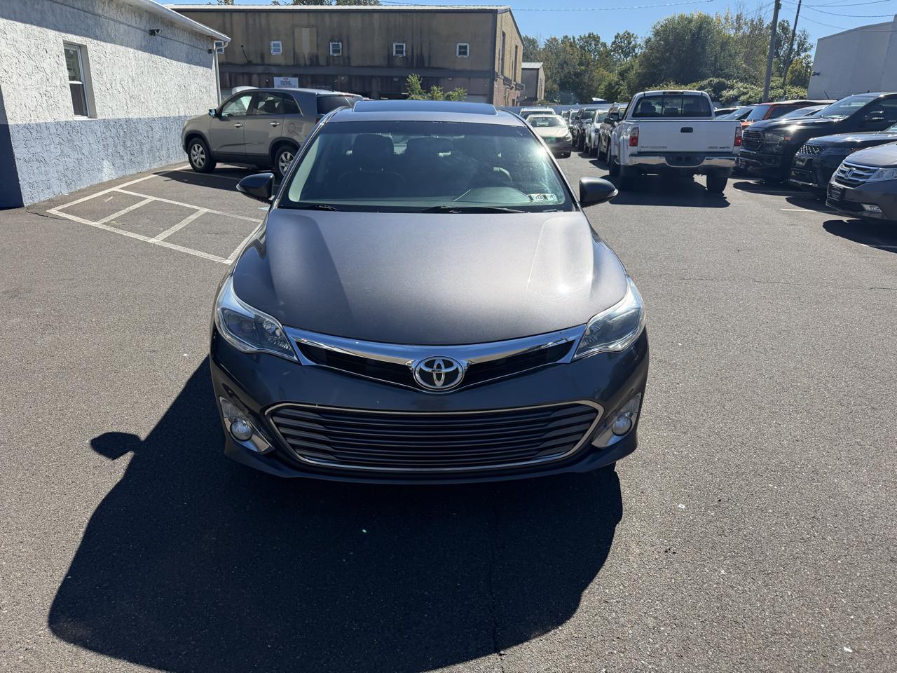 Toyota Avalon 4dr Sdn XLE Premium (Natl) 2014