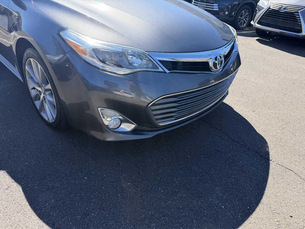 Toyota Avalon 4dr Sdn XLE Premium (Natl) 2014