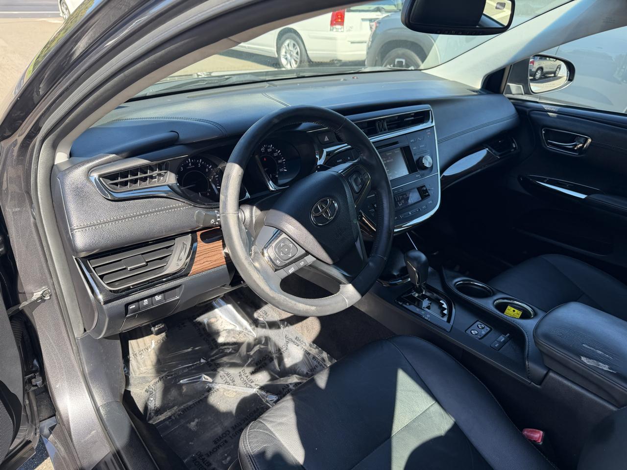 Toyota Avalon 4dr Sdn XLE Premium (Natl) 2014