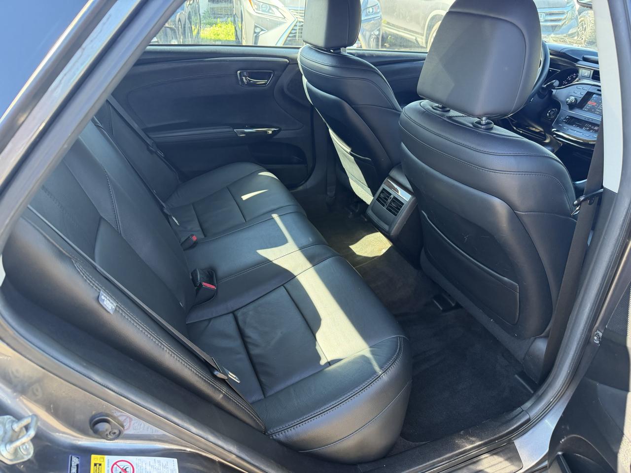 Toyota Avalon 4dr Sdn XLE Premium (Natl) 2014