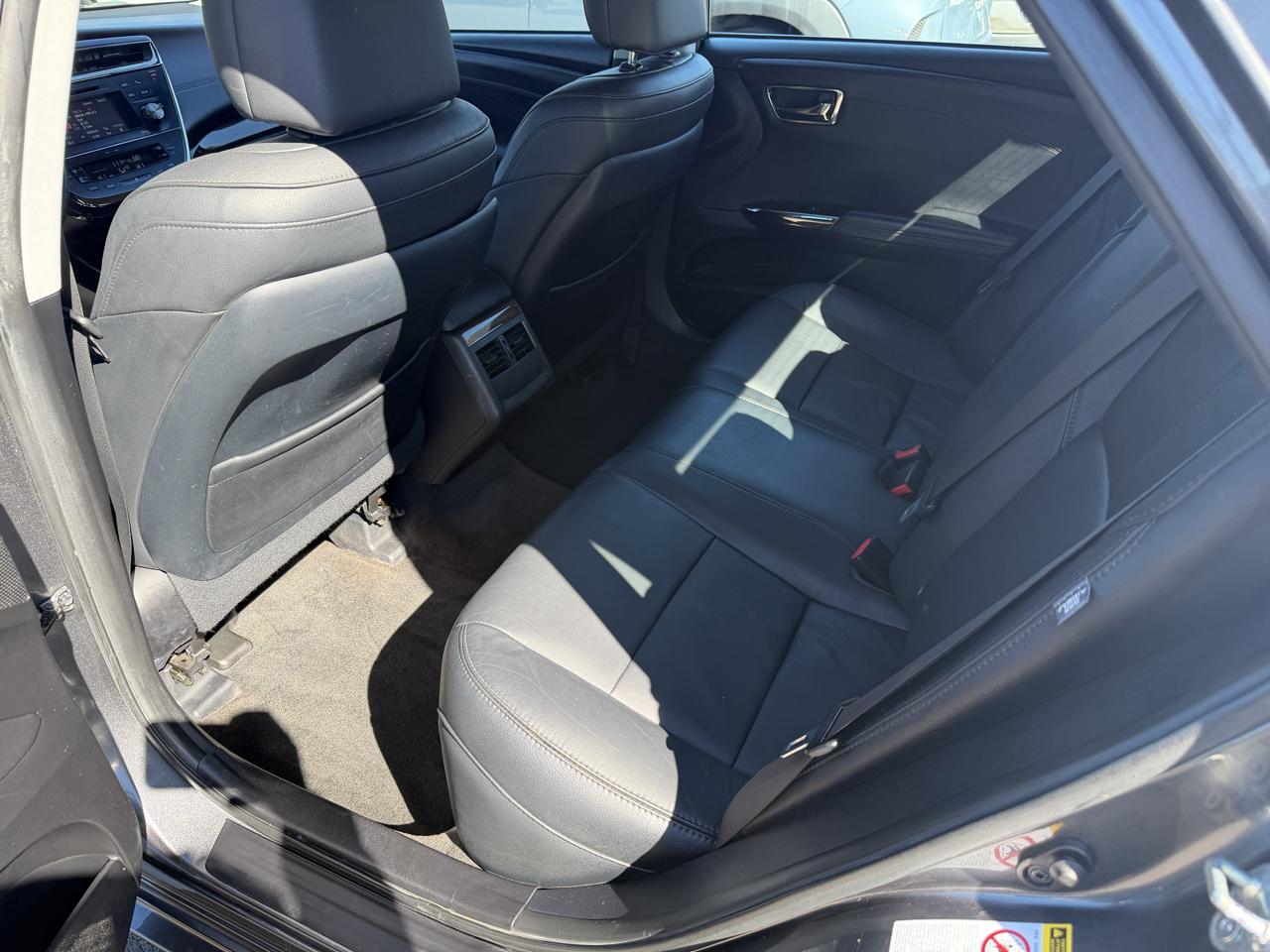 Toyota Avalon 4dr Sdn XLE Premium (Natl) 2014