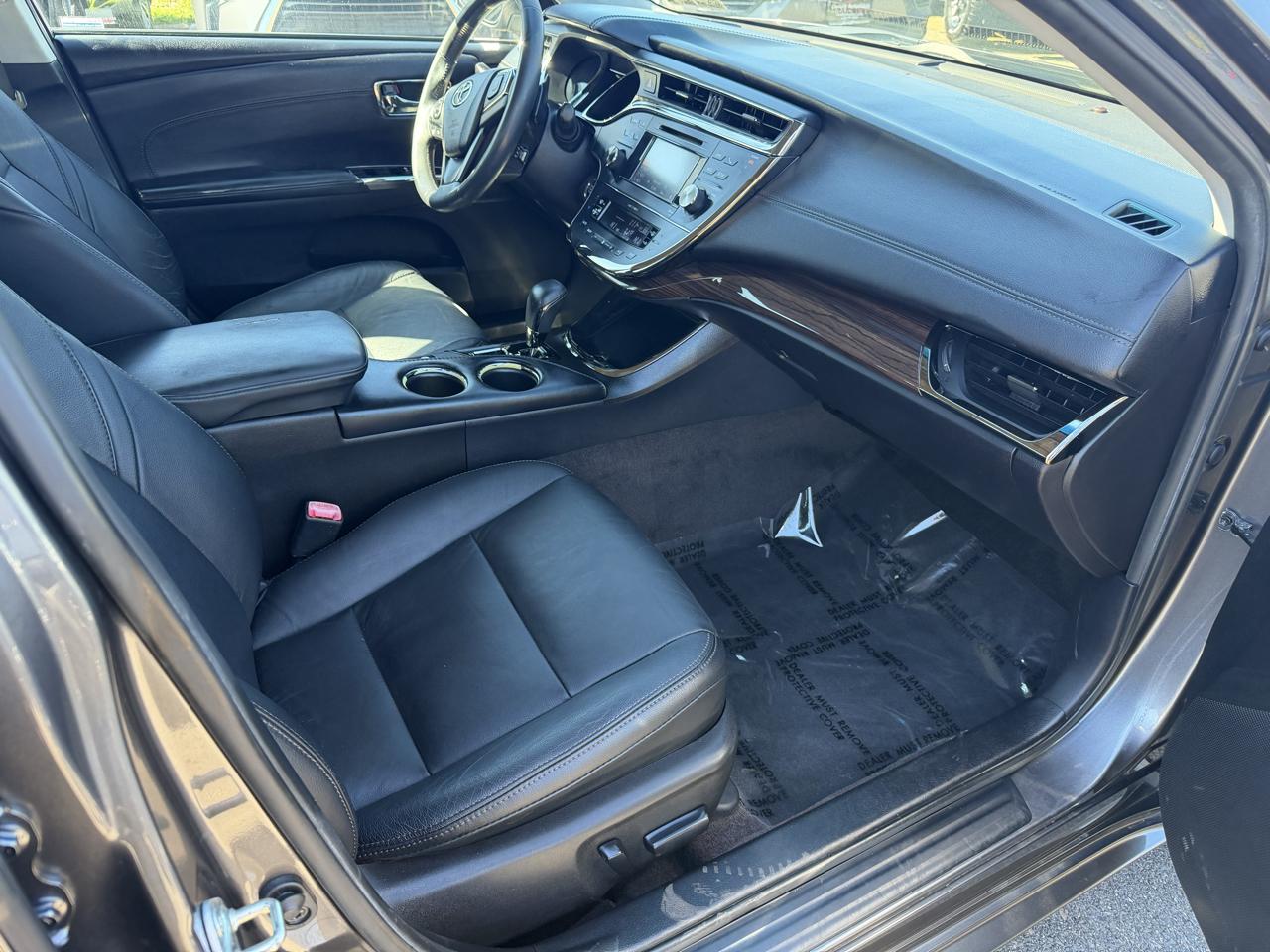 Toyota Avalon 4dr Sdn XLE Premium (Natl) 2014