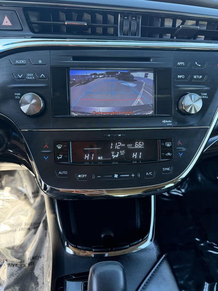 Toyota Avalon 4dr Sdn XLE Premium (Natl) 2014