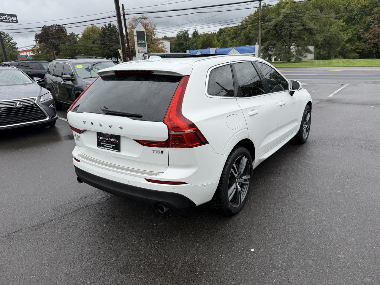Volvo XC60 T5 AWD Momentum 2018