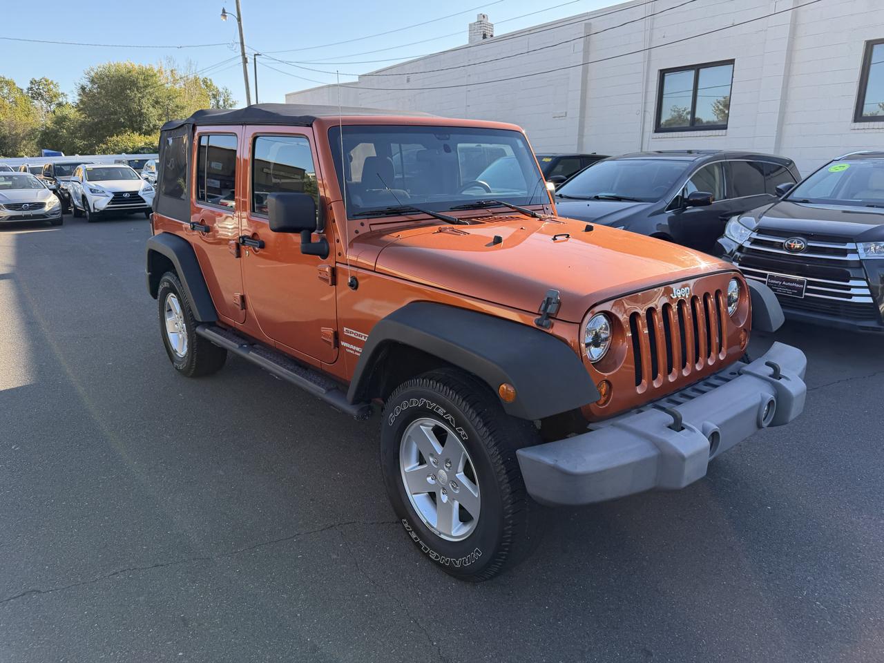 Jeep Wrangler Unlimited 4WD 4dr Sport 2011