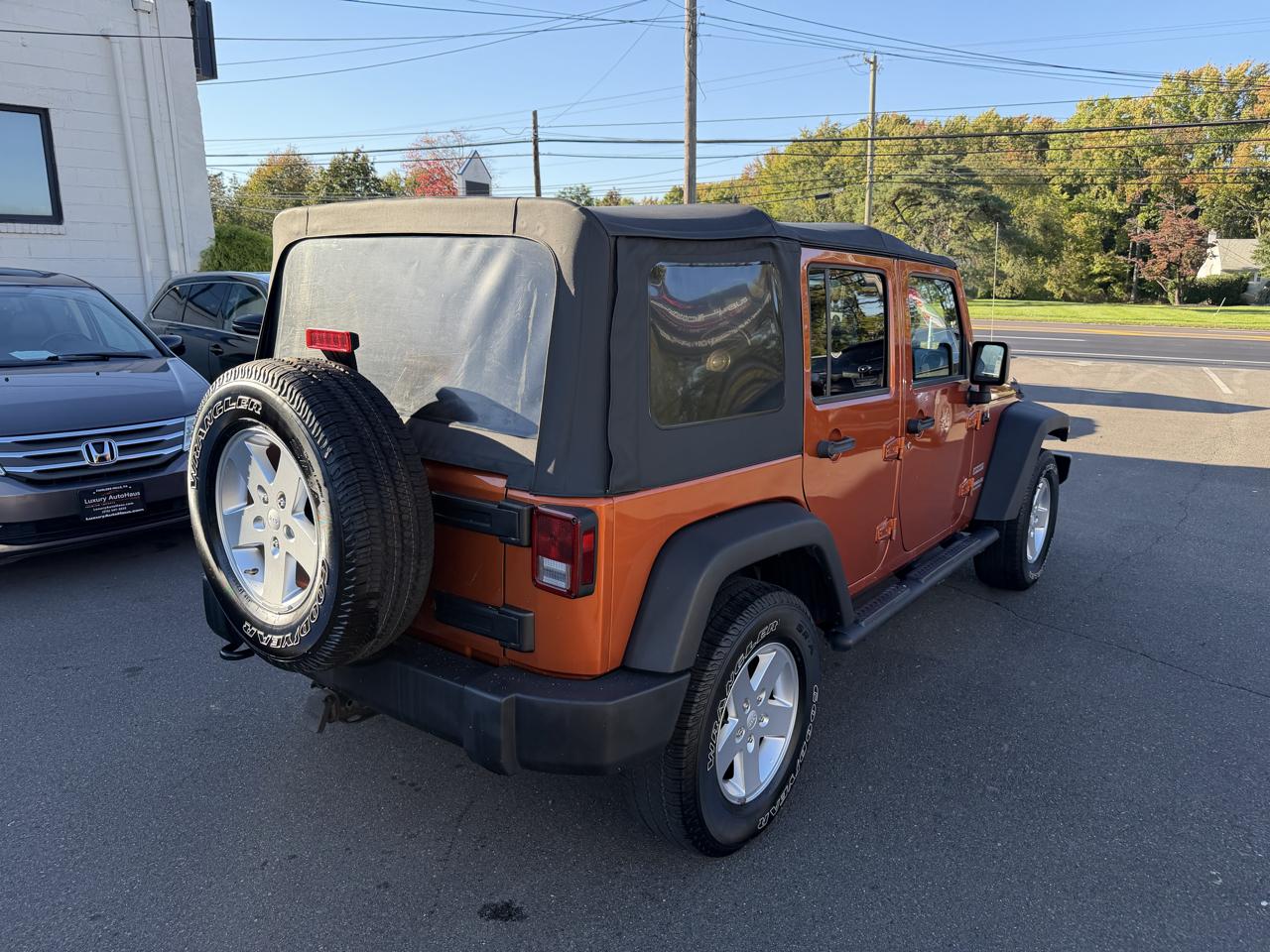 Jeep Wrangler Unlimited 4WD 4dr Sport 2011