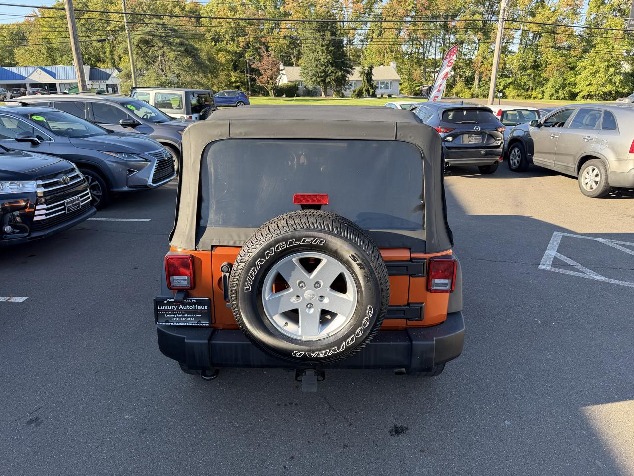 Jeep Wrangler Unlimited 4WD 4dr Sport 2011