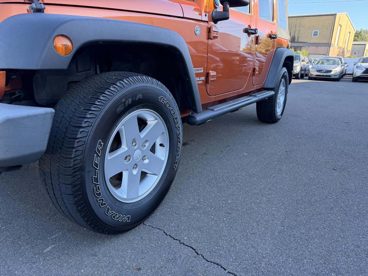 Jeep Wrangler Unlimited 4WD 4dr Sport 2011