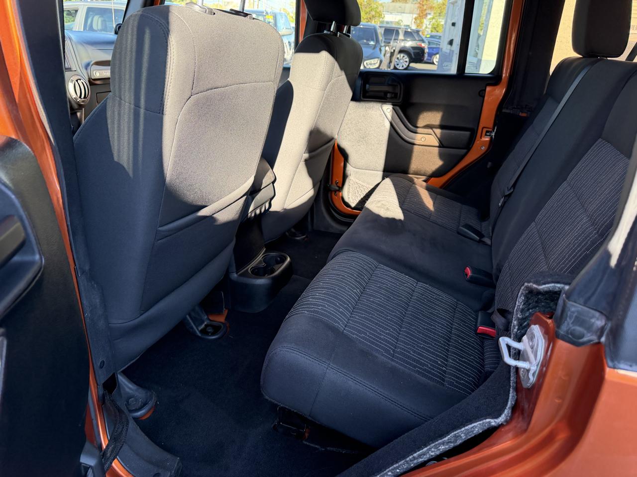 Jeep Wrangler Unlimited 4WD 4dr Sport 2011