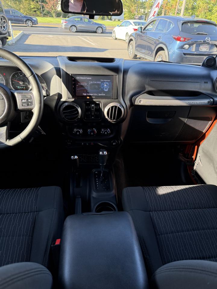 Jeep Wrangler Unlimited 4WD 4dr Sport 2011
