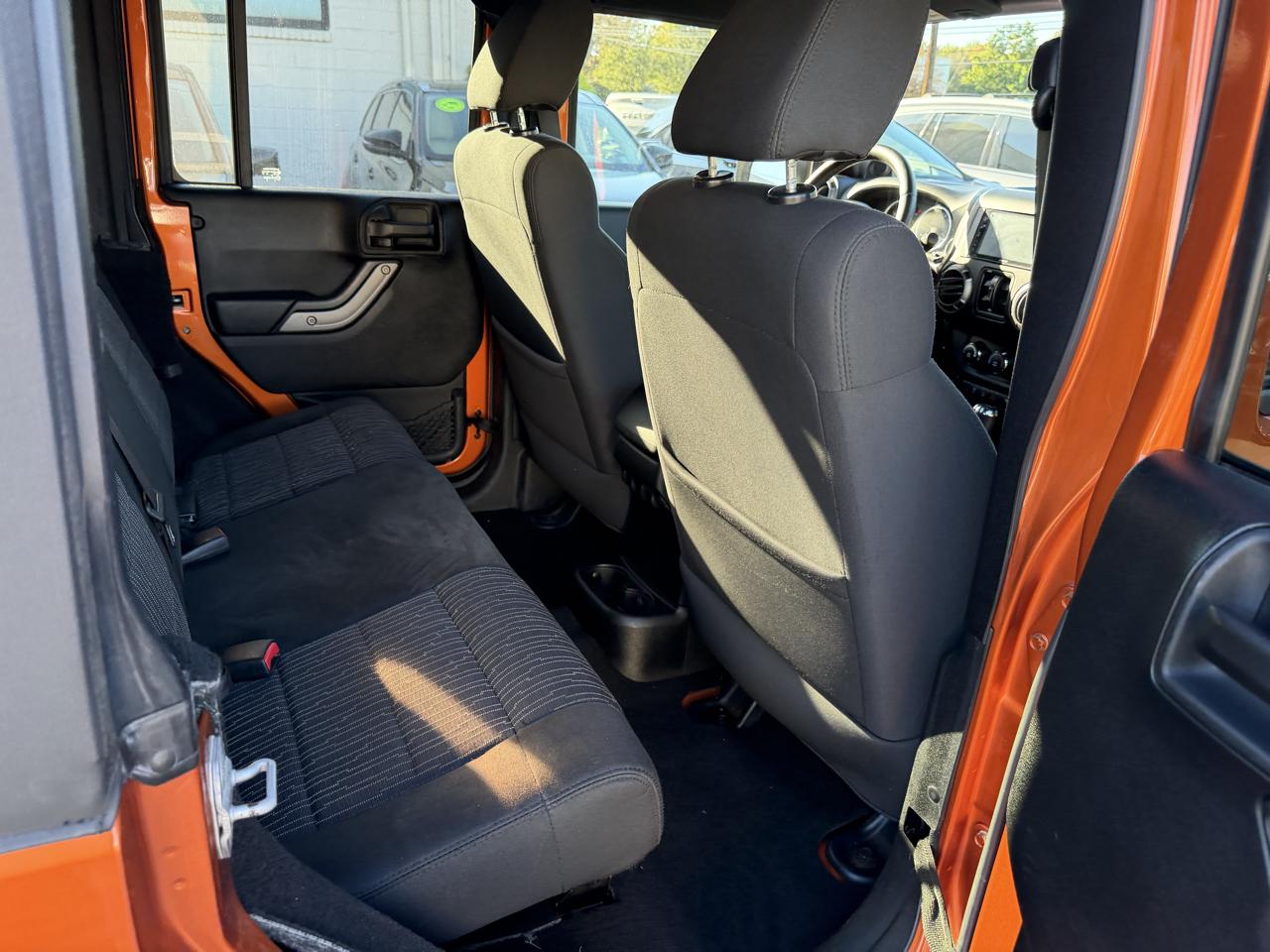 Jeep Wrangler Unlimited 4WD 4dr Sport 2011