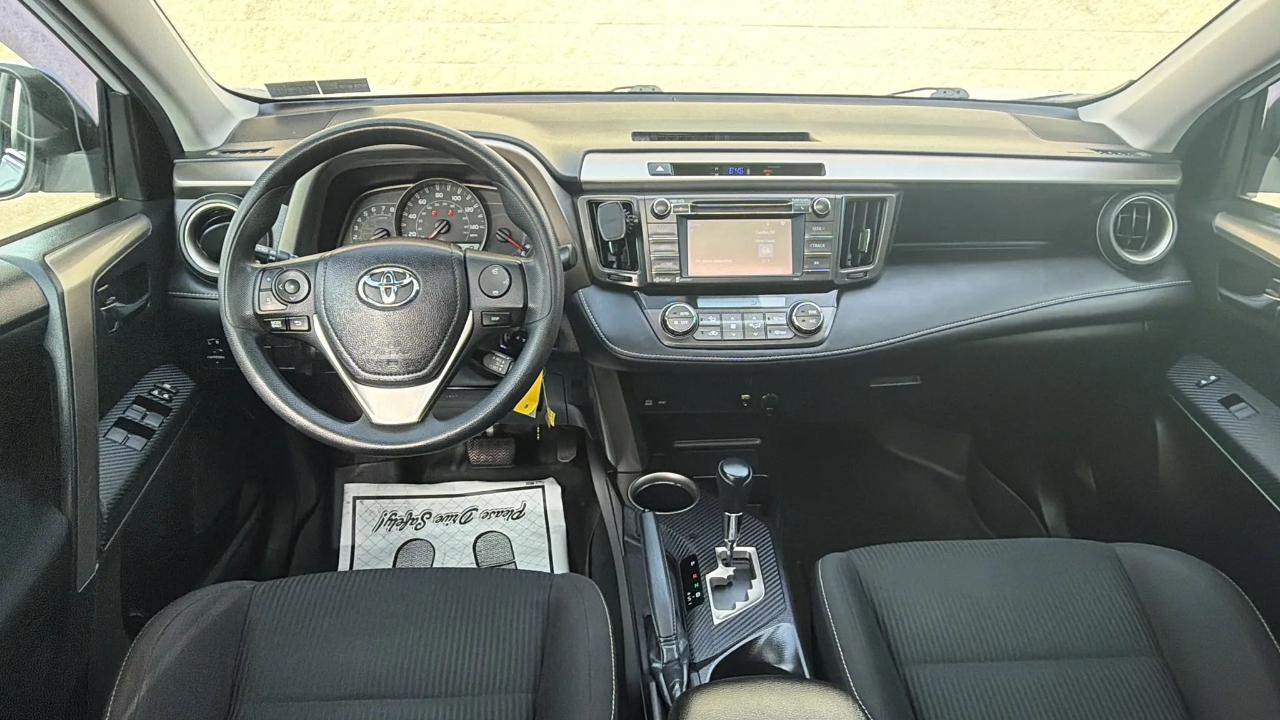 Toyota RAV4 AWD 4dr XLE (Natl) 2015