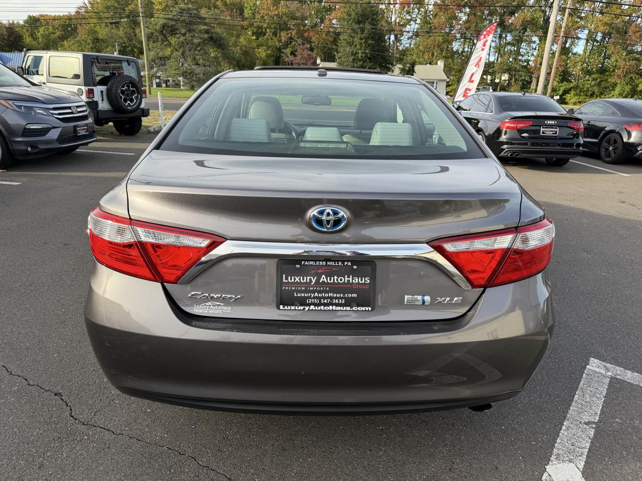 Toyota Camry Hybrid 4dr Sdn XLE (Natl) 2015