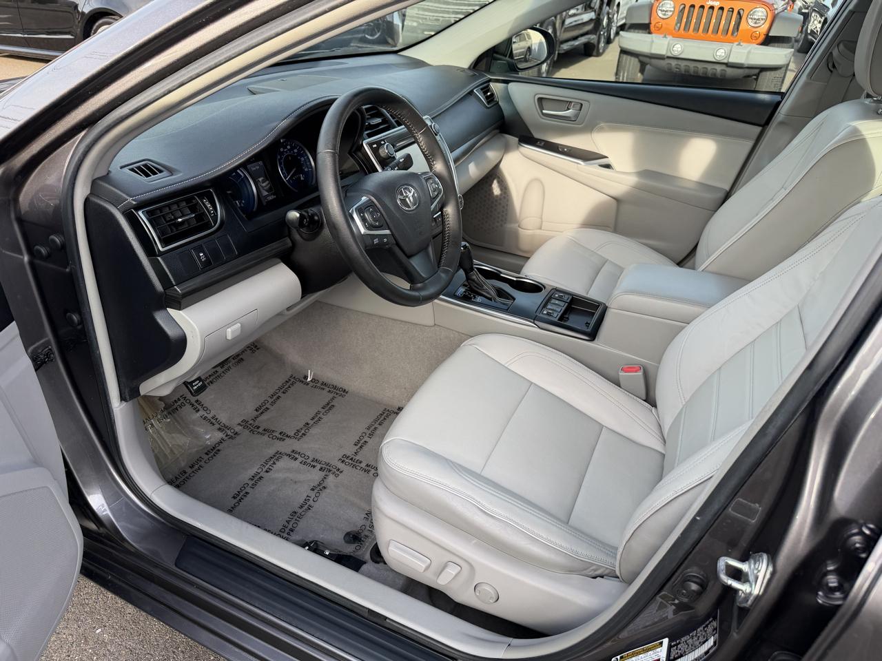 Toyota Camry Hybrid 4dr Sdn XLE (Natl) 2015