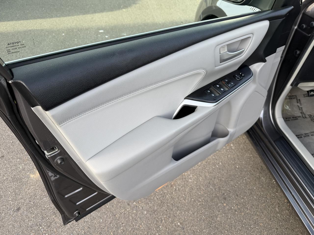 Toyota Camry Hybrid 4dr Sdn XLE (Natl) 2015