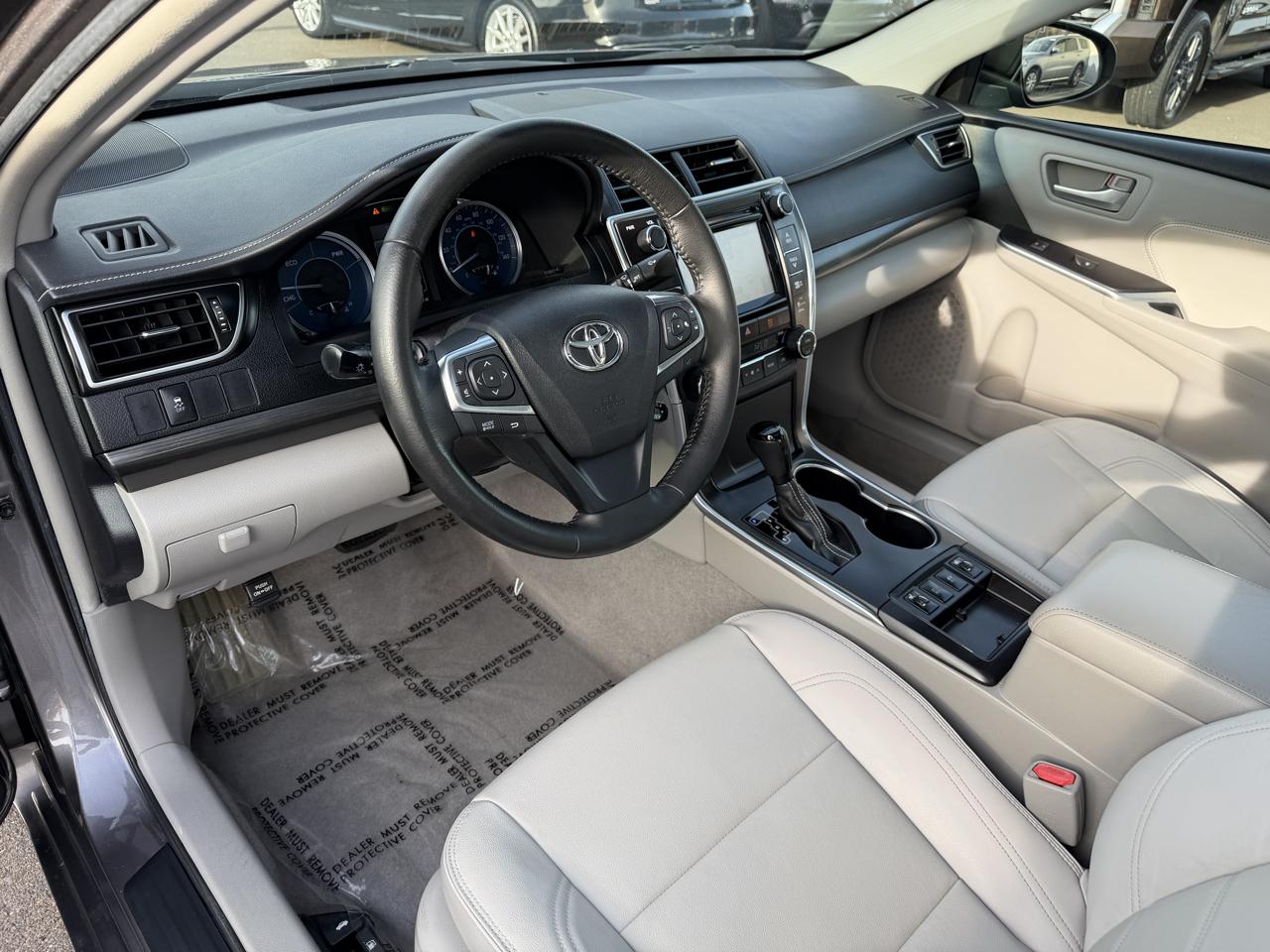 Toyota Camry Hybrid 4dr Sdn XLE (Natl) 2015