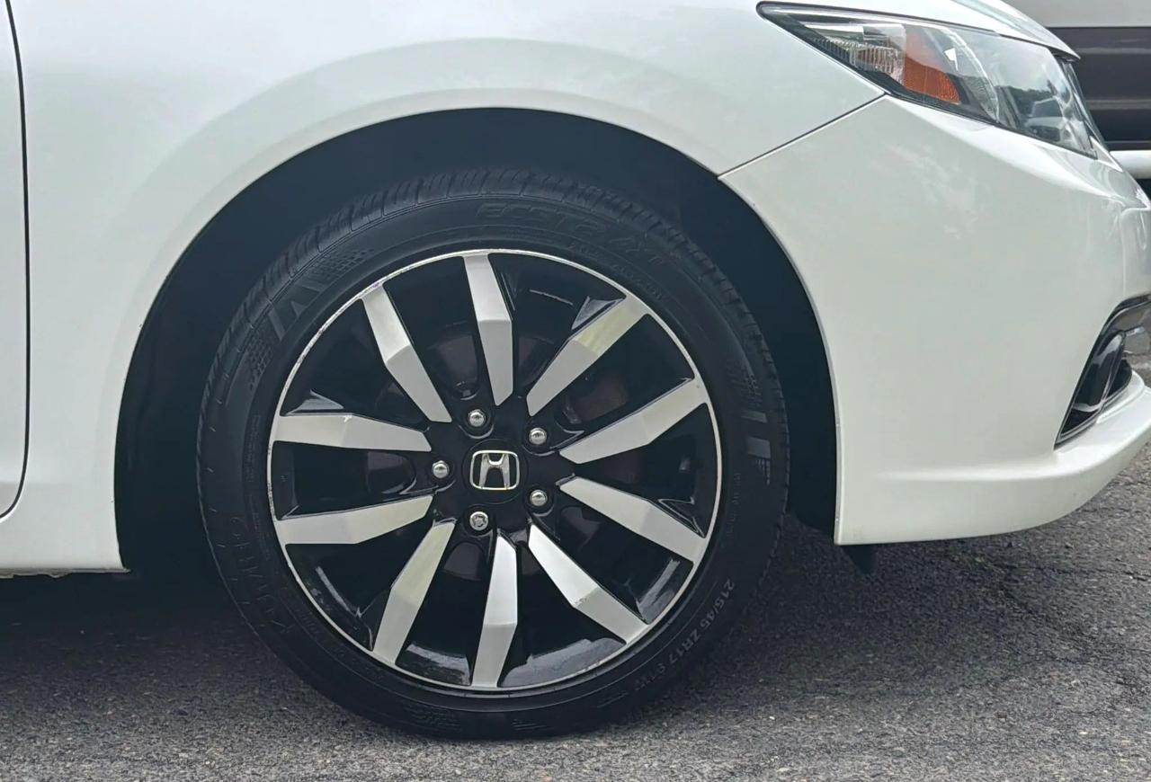 Honda Civic Sedan 4dr CVT EX-L 2015