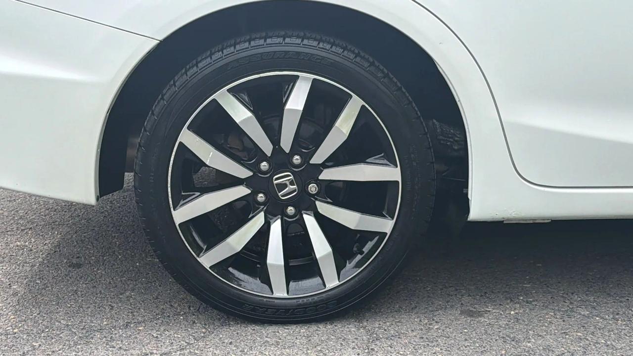 Honda Civic Sedan 4dr CVT EX-L 2015