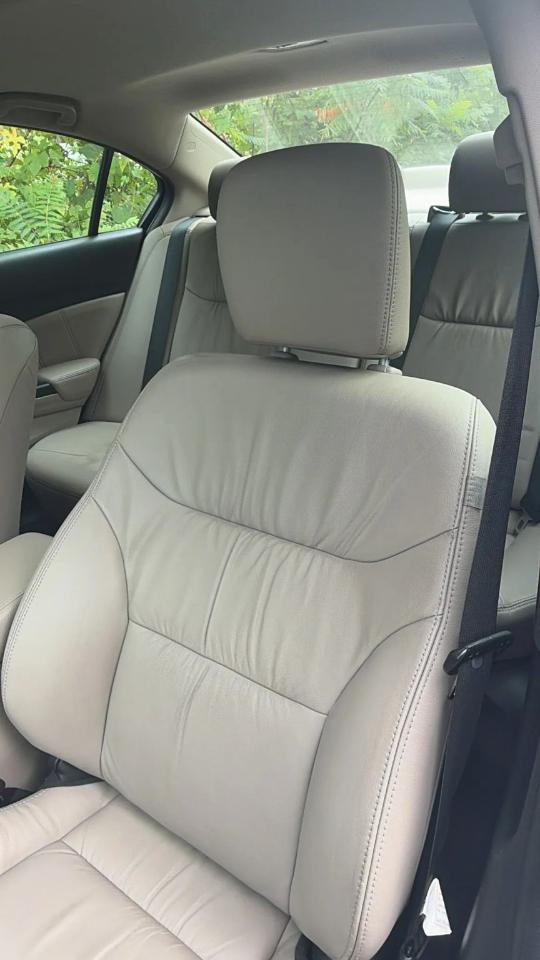 Honda Civic Sedan 4dr CVT EX-L 2015