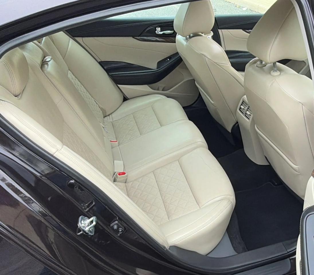 Nissan Maxima 4dr Sdn 3.5 Platinum 2016