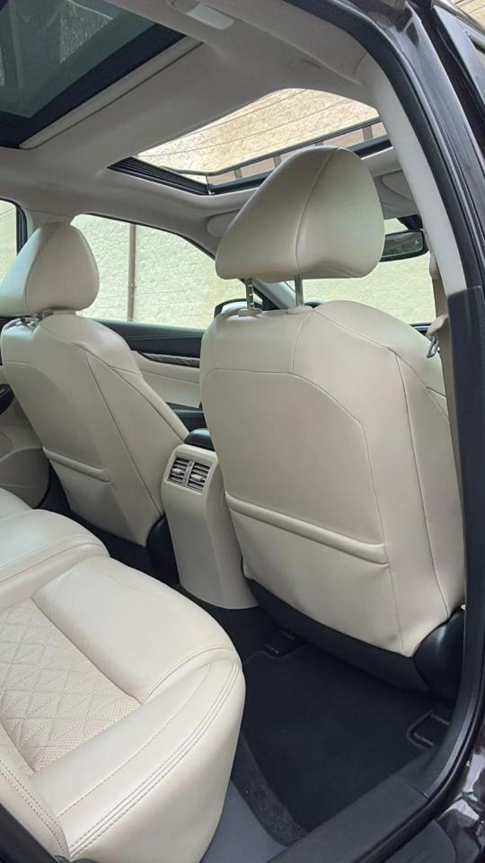 Nissan Maxima 4dr Sdn 3.5 Platinum 2016