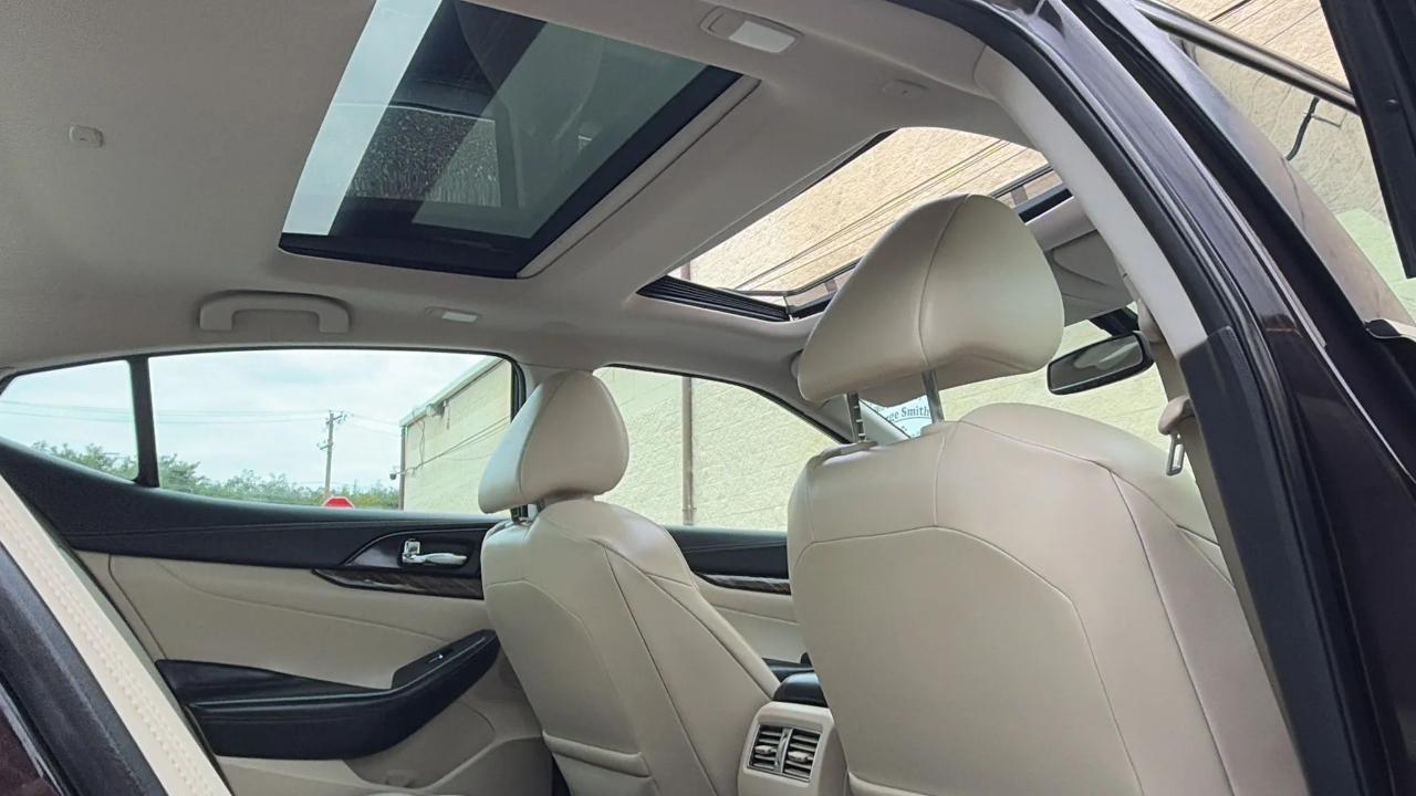 Nissan Maxima 4dr Sdn 3.5 Platinum 2016