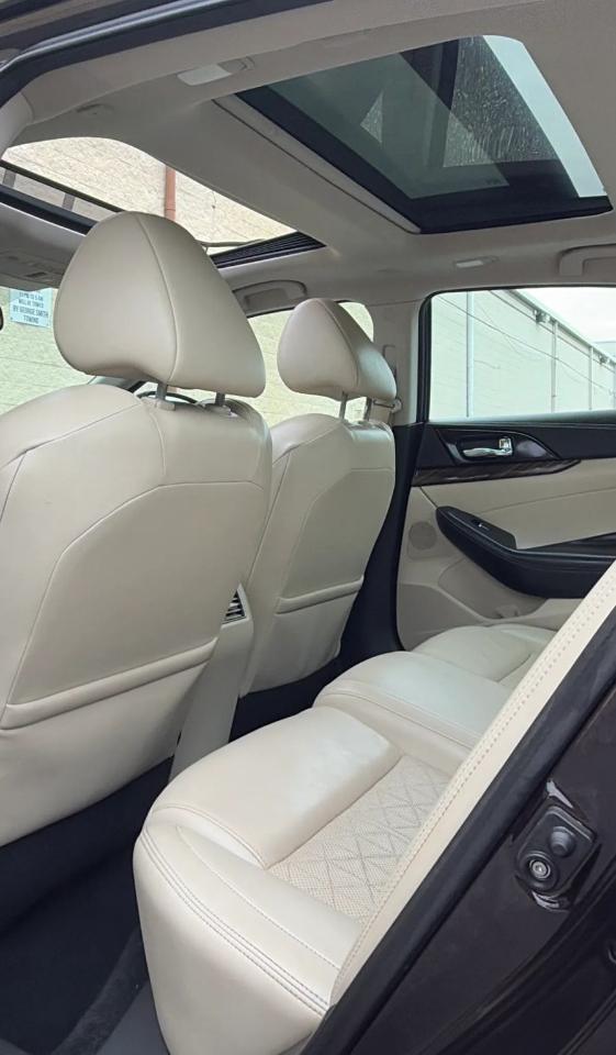 Nissan Maxima 4dr Sdn 3.5 Platinum 2016