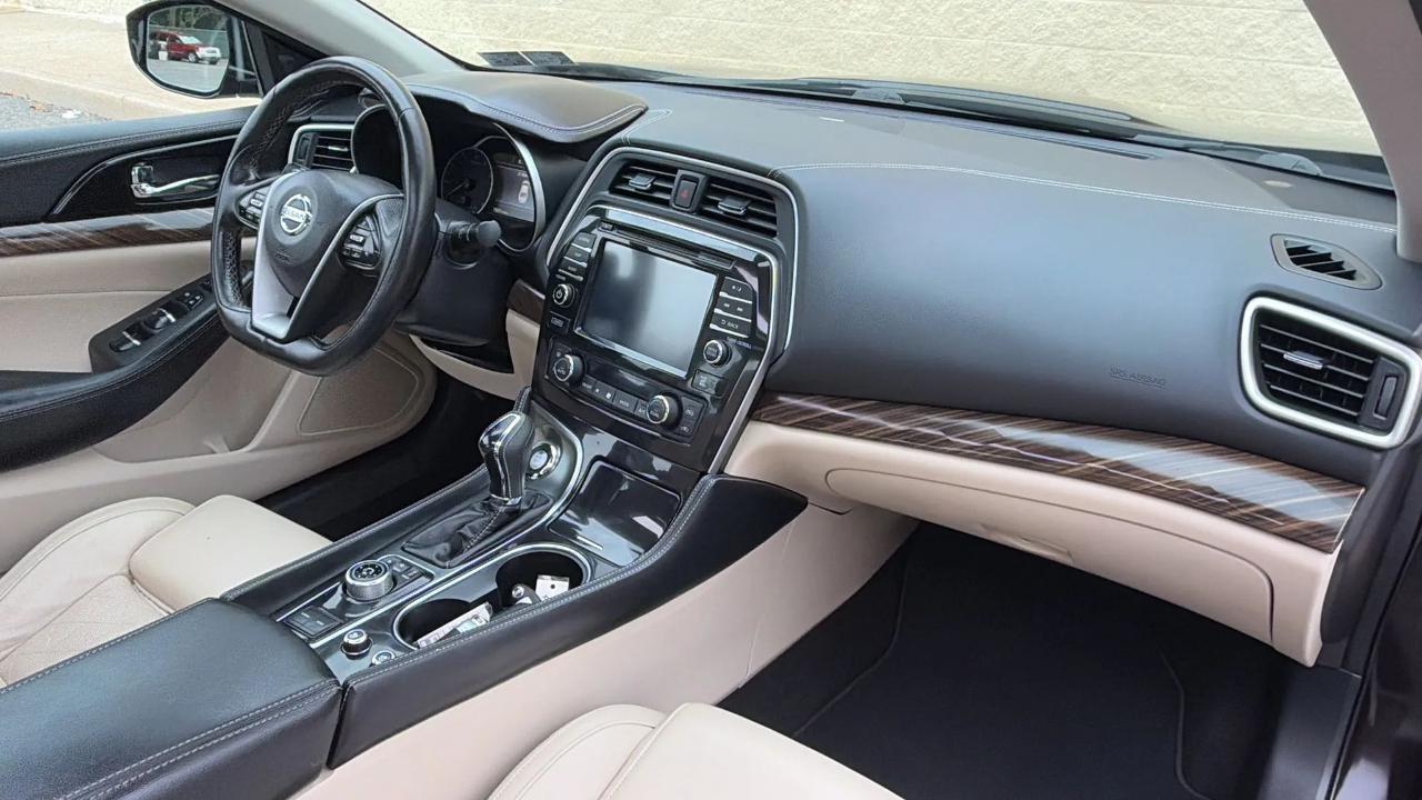 Nissan Maxima 4dr Sdn 3.5 Platinum 2016