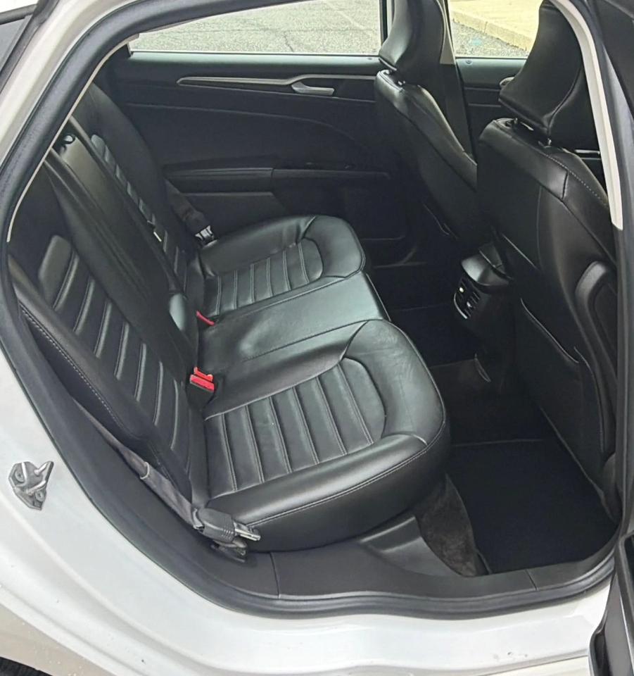 Ford Fusion 4dr Sdn SE FWD 2016