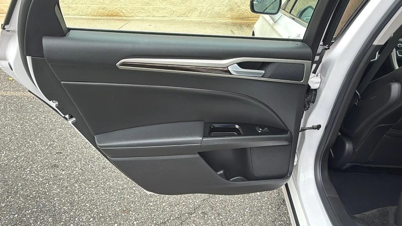 Ford Fusion 4dr Sdn SE FWD 2016