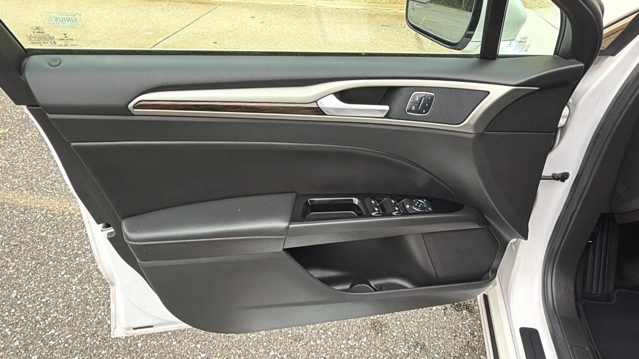 Ford Fusion 4dr Sdn SE FWD 2016