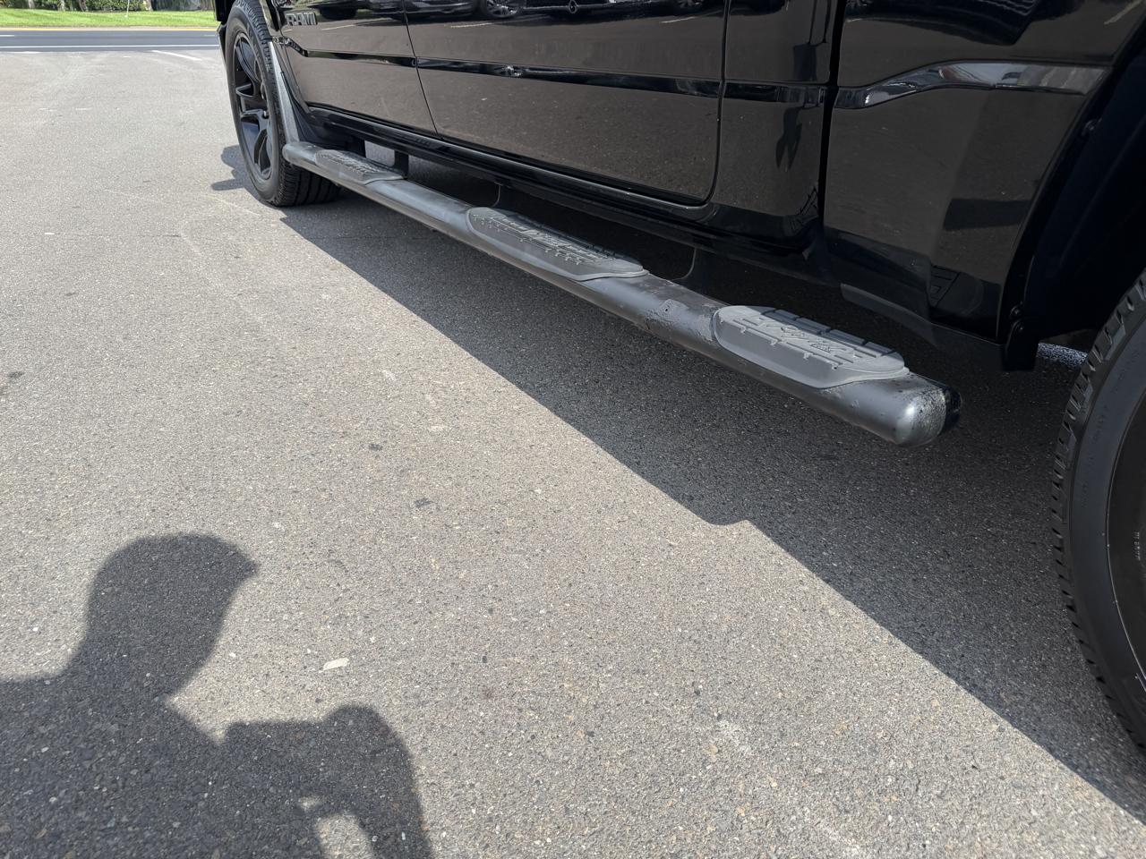 RAM 1500 Big Horn 4x4 Crew Cab 5'7" Box 2020