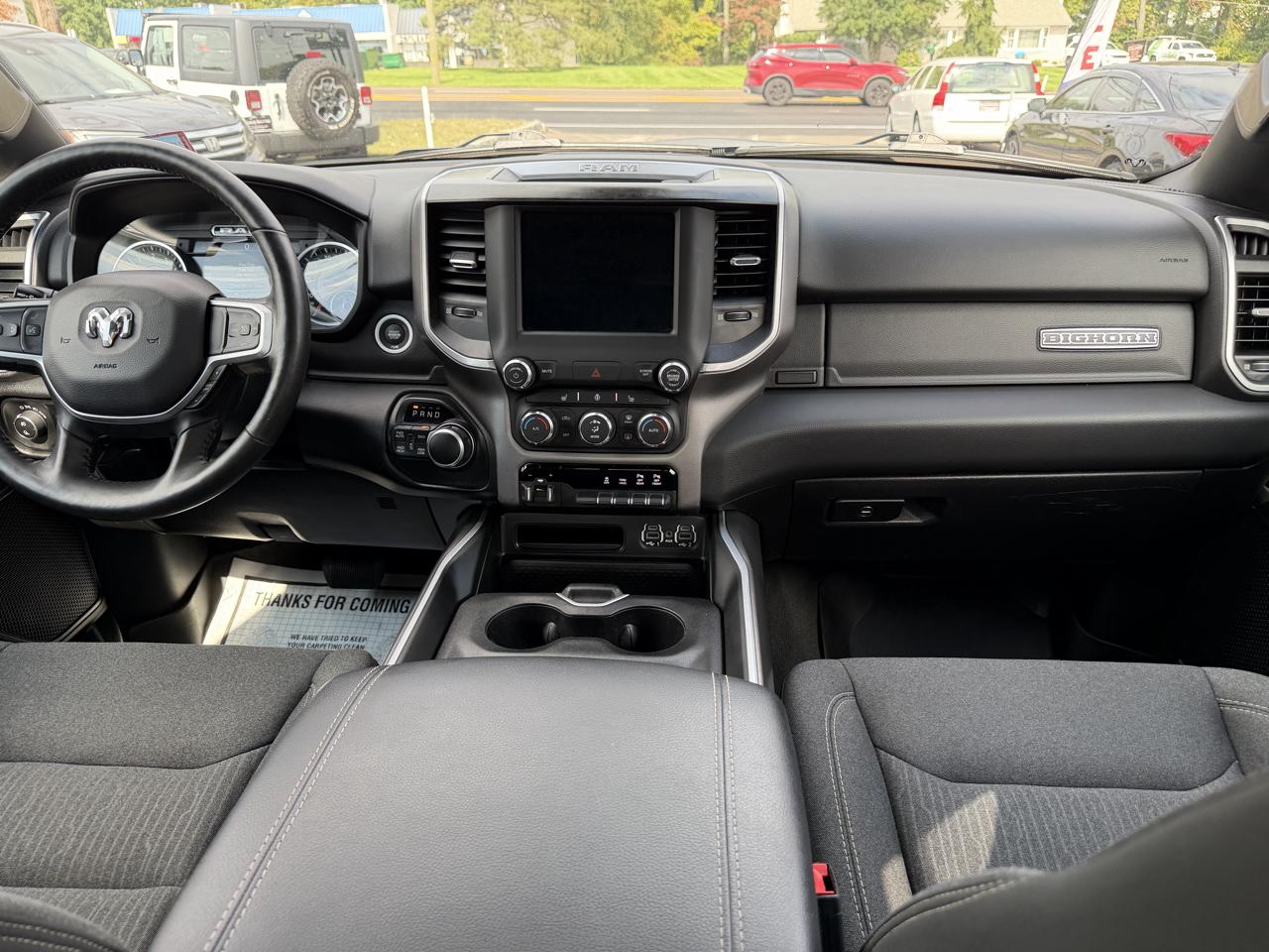 RAM 1500 Big Horn 4x4 Crew Cab 5'7" Box 2020