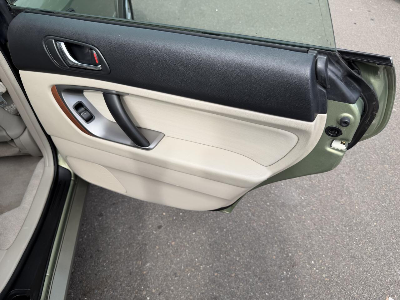 Subaru Legacy Wagon Outback 2.5i Auto 2006