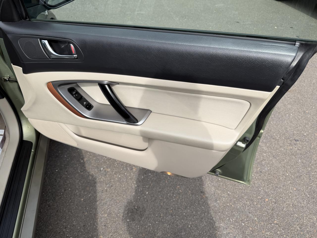 Subaru Legacy Wagon Outback 2.5i Auto 2006